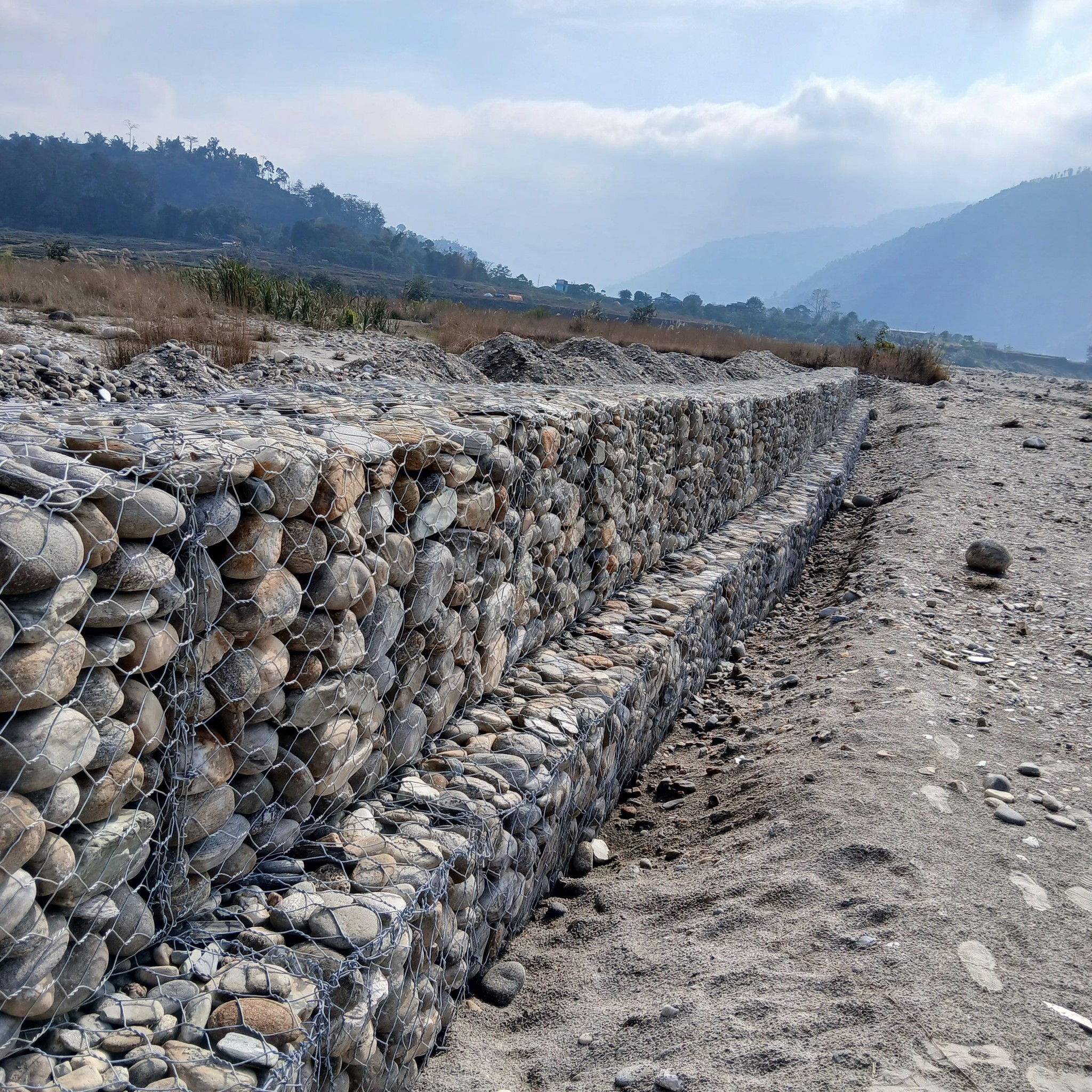मर्दिखोला तटबन्ध, पन्चानब्बे नियन्त्रण, माछापुच्छ्रे ५, कास्की